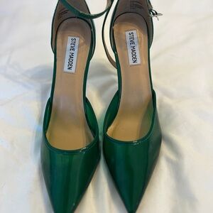 Steve Madden Emerald Green Heels